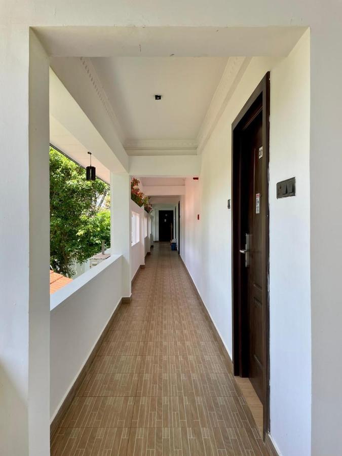 Pink Land Hotel เบอร์อูวาลา ภายนอก รูปภาพ